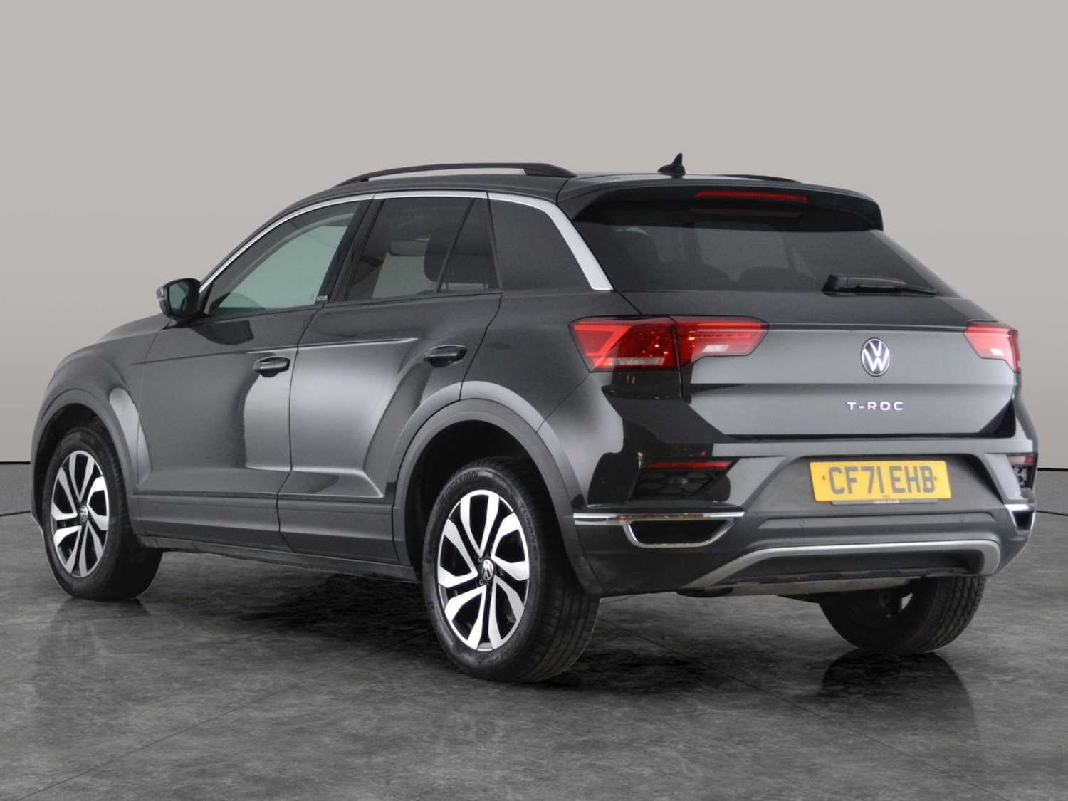Used Volkswagen T-Roc 2021 for sale - 76612312: Photo 7