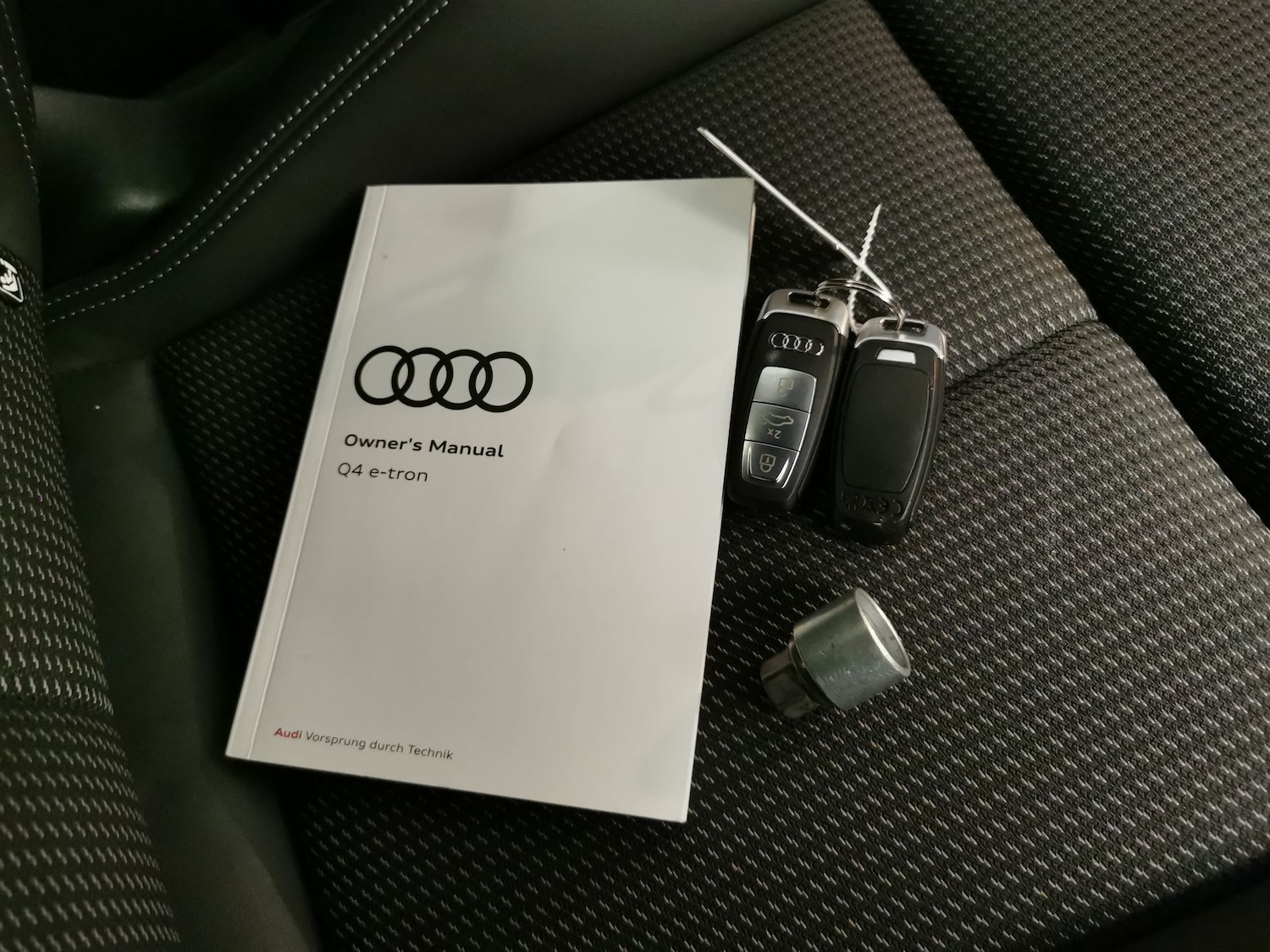 Used Audi Q4 e-tron 2023 for sale - 77951124: Photo 30