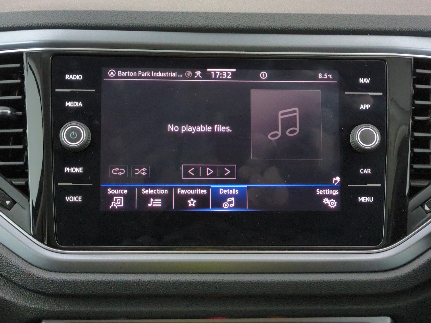 Used Volkswagen T-Roc 2022 for sale - 77557078: Photo 13