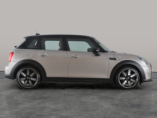 Used MINI Hatch 2022 for sale - 76310631: Photo 13