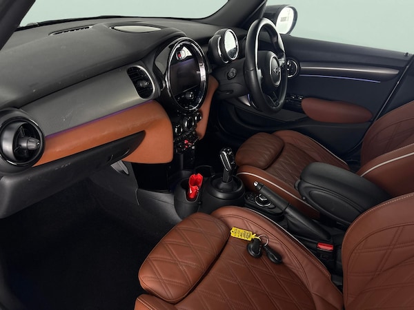 Used MINI Hatch 2022 for sale - 76310631: Photo 4