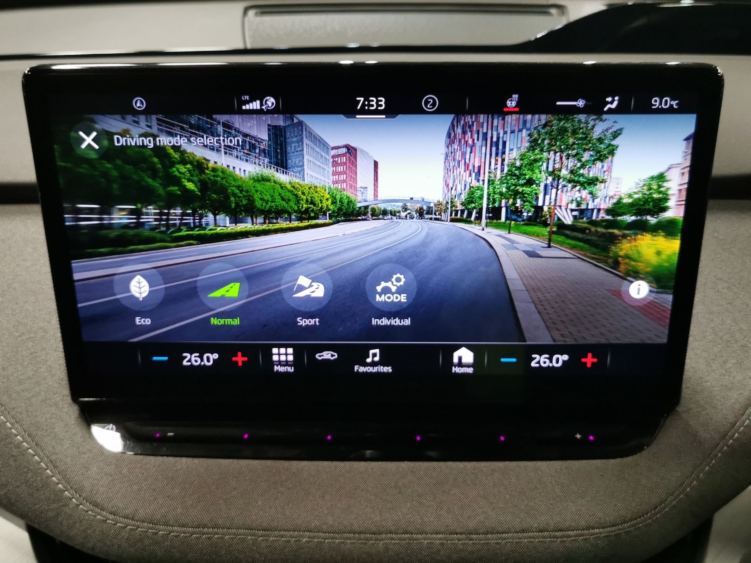 Used Skoda Enyaq 2023 for sale - 77404317: Photo 17