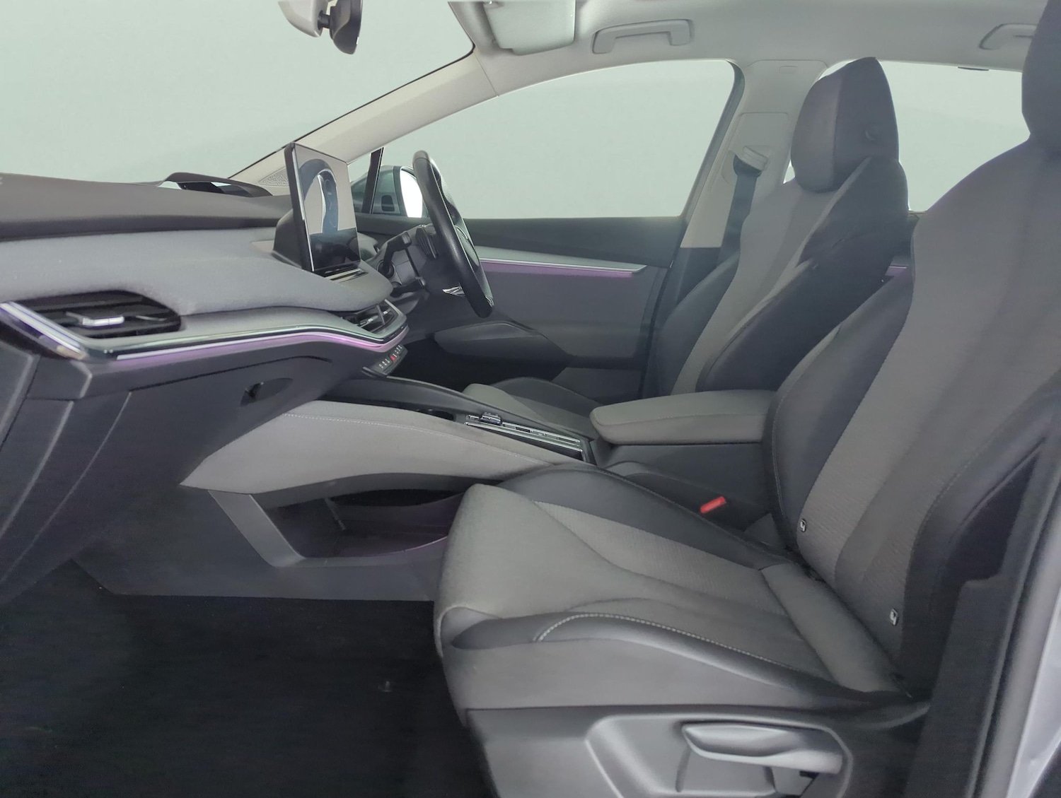 Used Skoda Enyaq 2023 for sale - 77404317: Photo 4