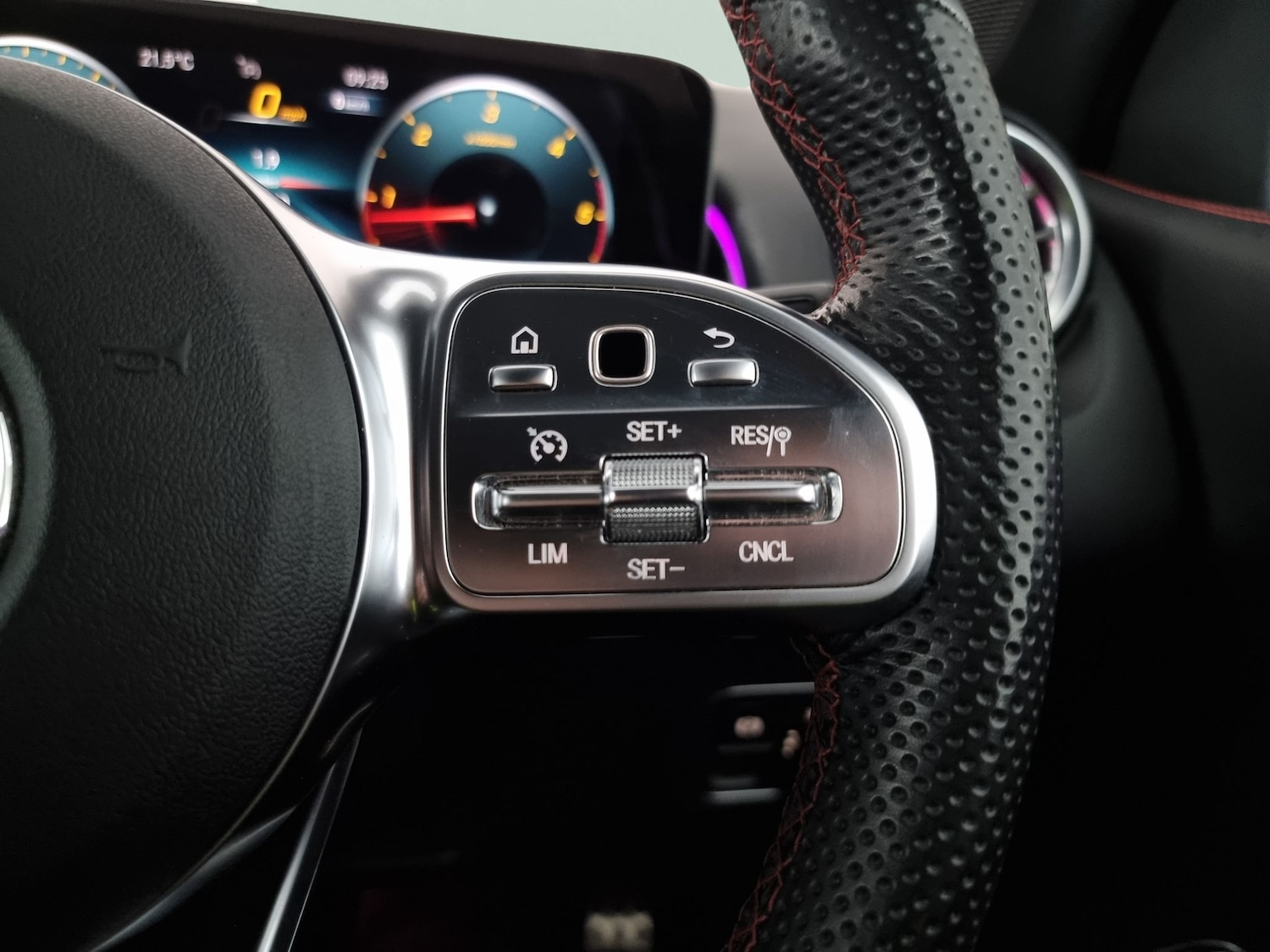 Used Mercedes-Benz GLB 2022 for sale - 76940357: Photo 23