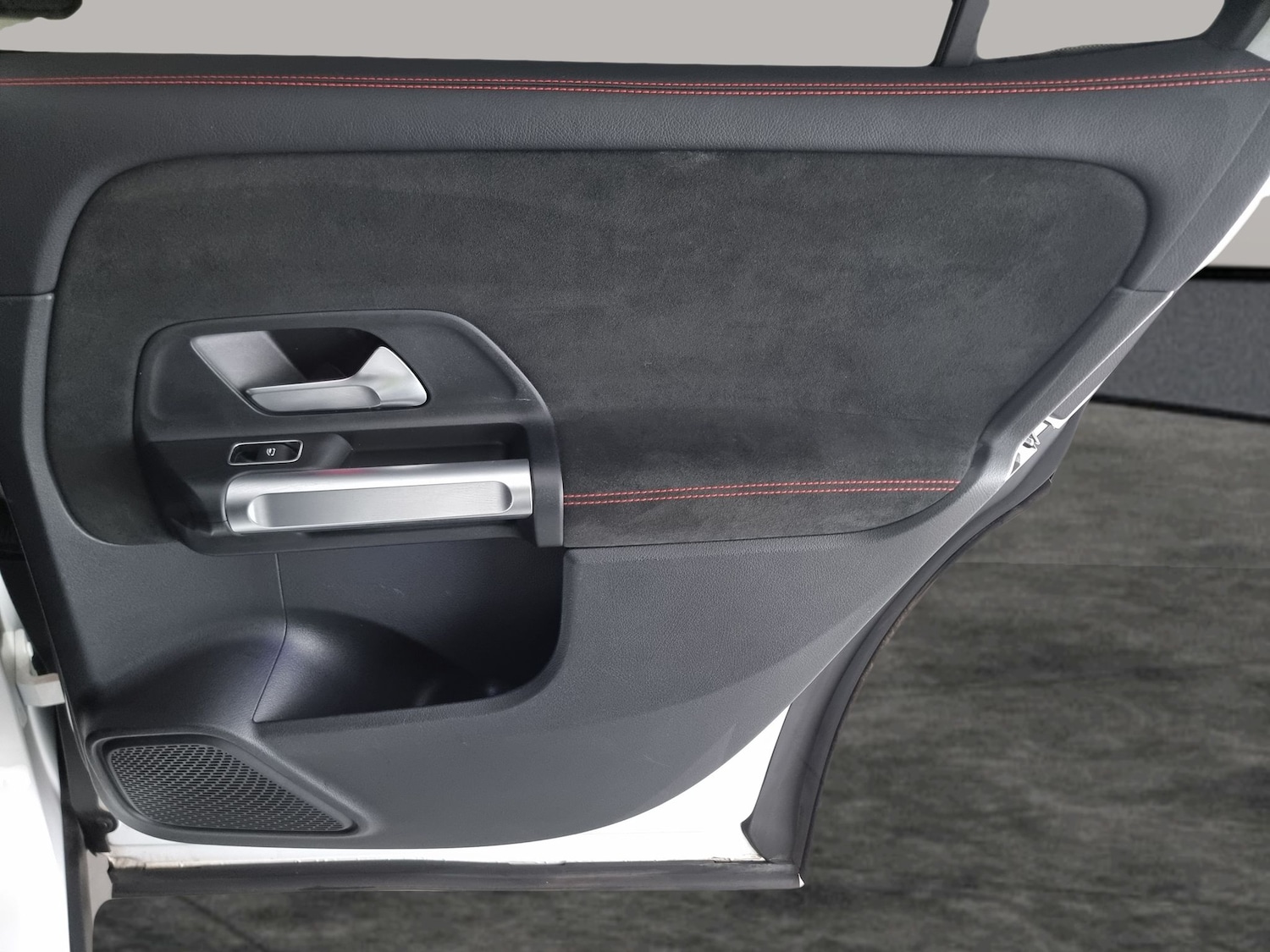 Used Mercedes-Benz GLB 2022 for sale - 76940357: Photo 33