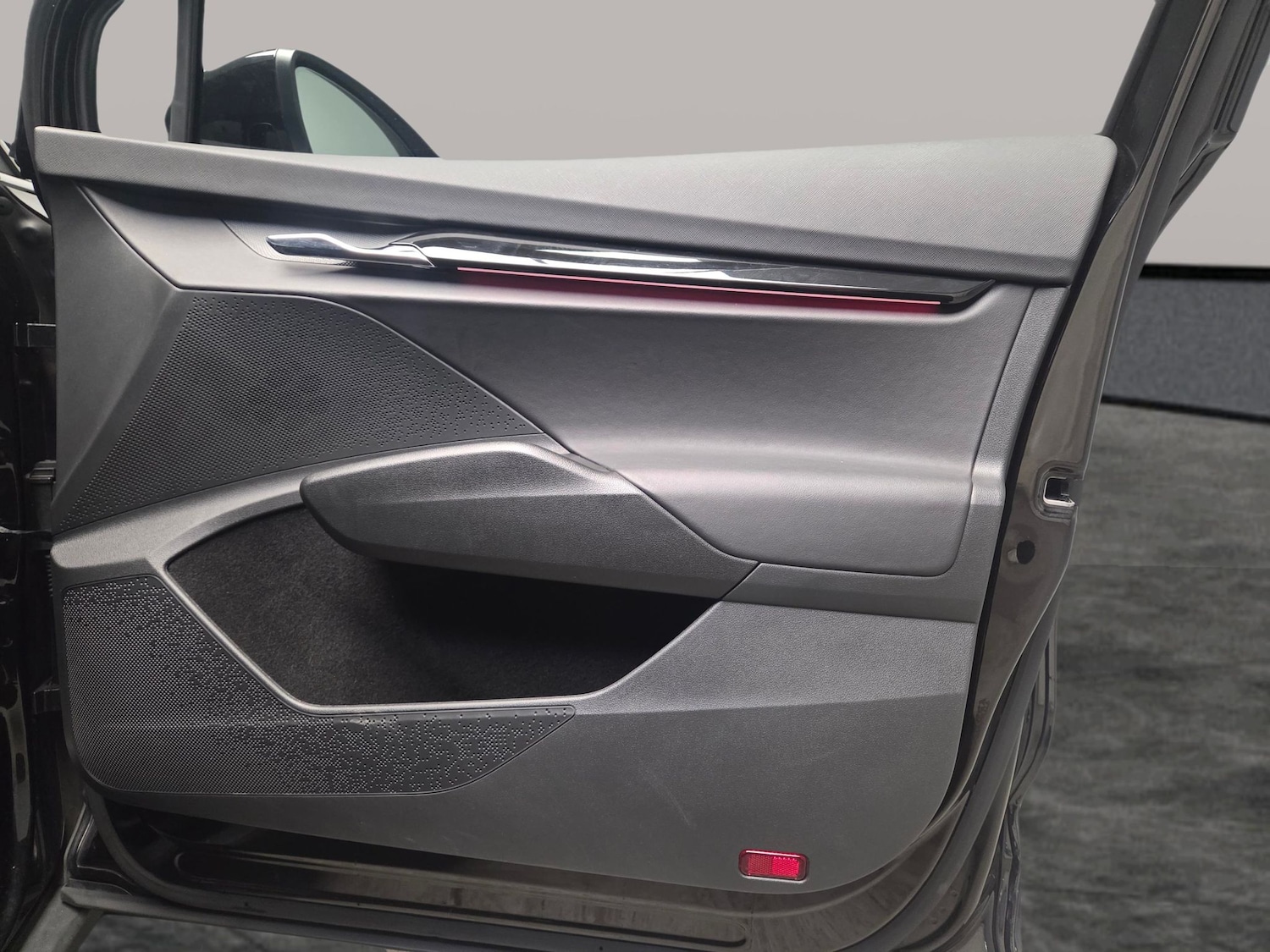 Used Skoda Enyaq 2023 for sale - 77389411: Photo 30