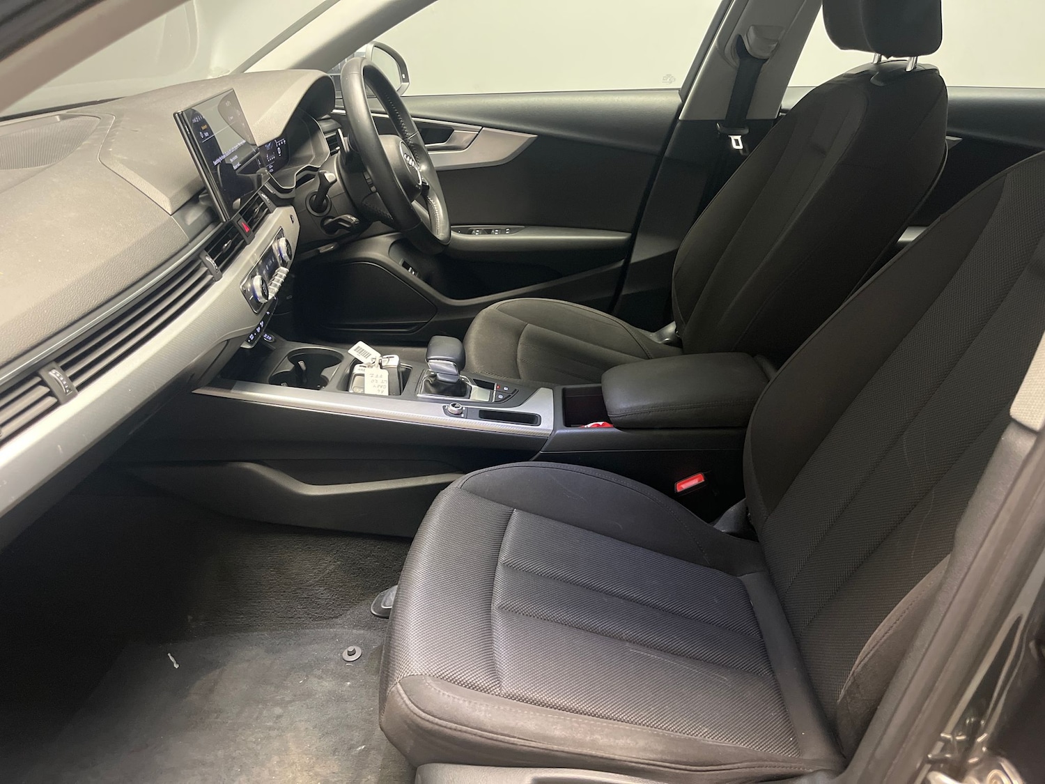 Used Audi A4 2020 for sale - 78150957: Photo 4