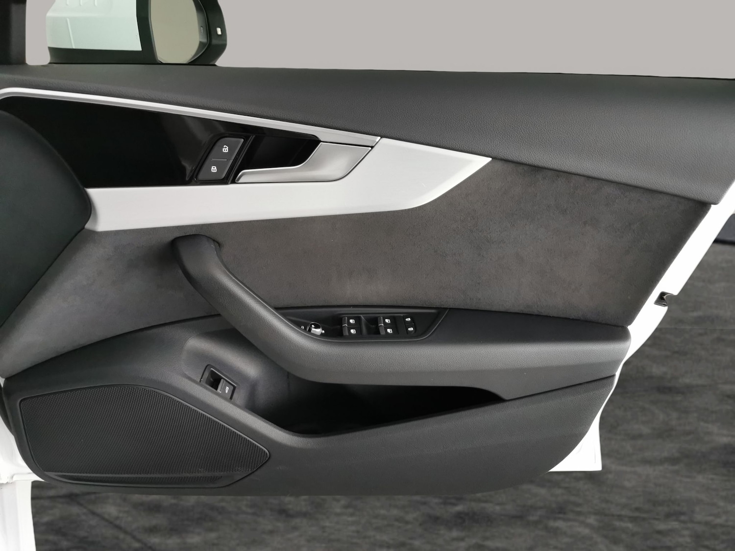 Used Audi A4 Avant 2023 for sale - 76598138: Photo 33