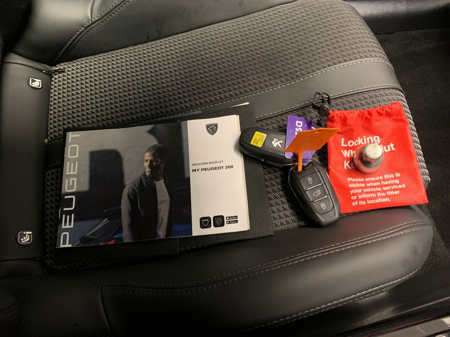 Used Peugeot E-208 for sale - 76725320: Photo 33