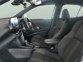 Used Toyota Yaris Cross 2022 for sale - 77789930: Photo