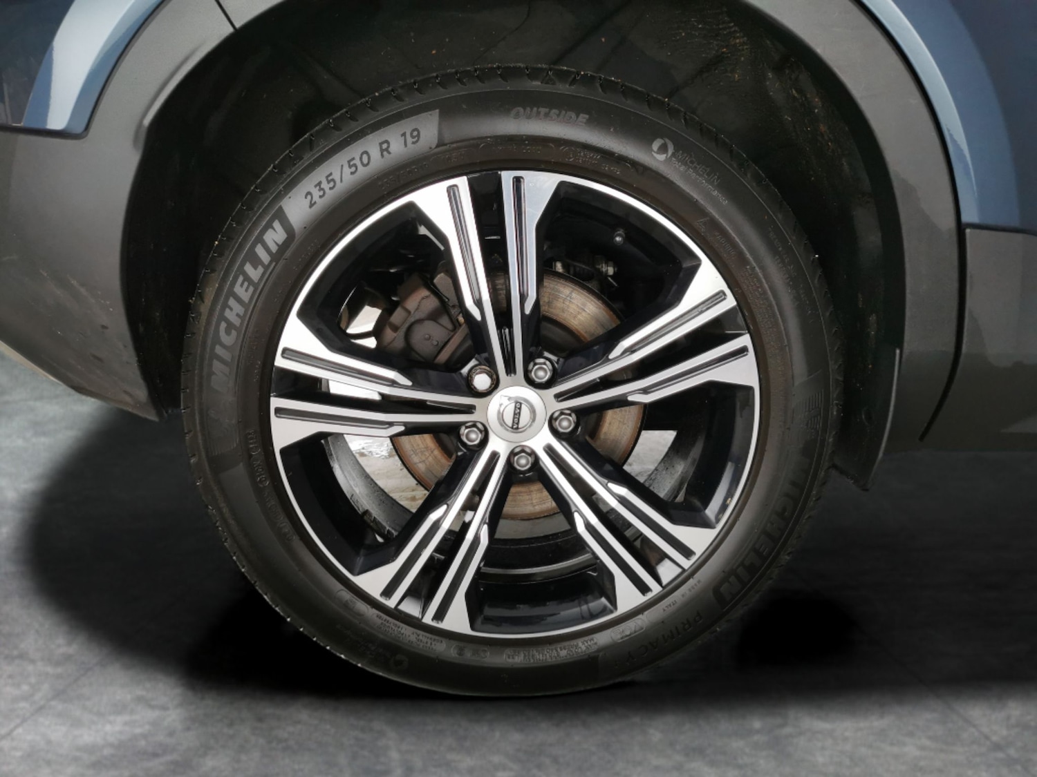 Used Volvo XC40 for sale - 76827060: Photo 25