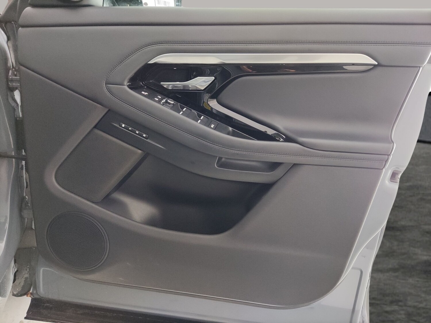 Used Land Rover Range Rover Evoque 2021 for sale - 77918362: Photo 37