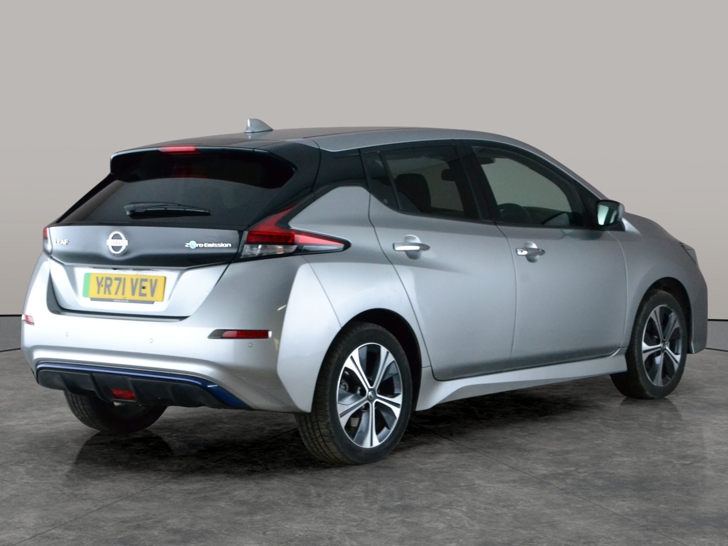 Used Nissan Leaf 2021 for sale - 78067910: Photo 10