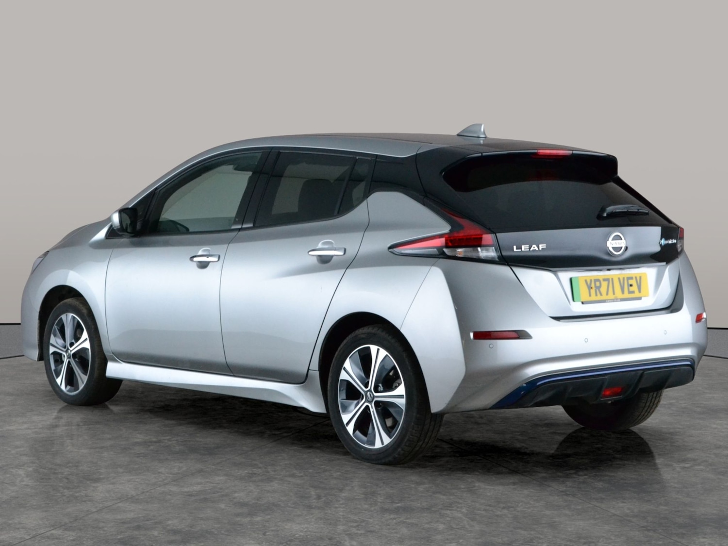 Used Nissan Leaf 2021 for sale - 78067910: Photo 12