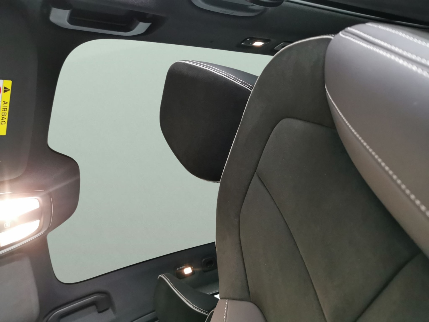 Used Volvo C40 2023 for sale - 77674340: Photo 5