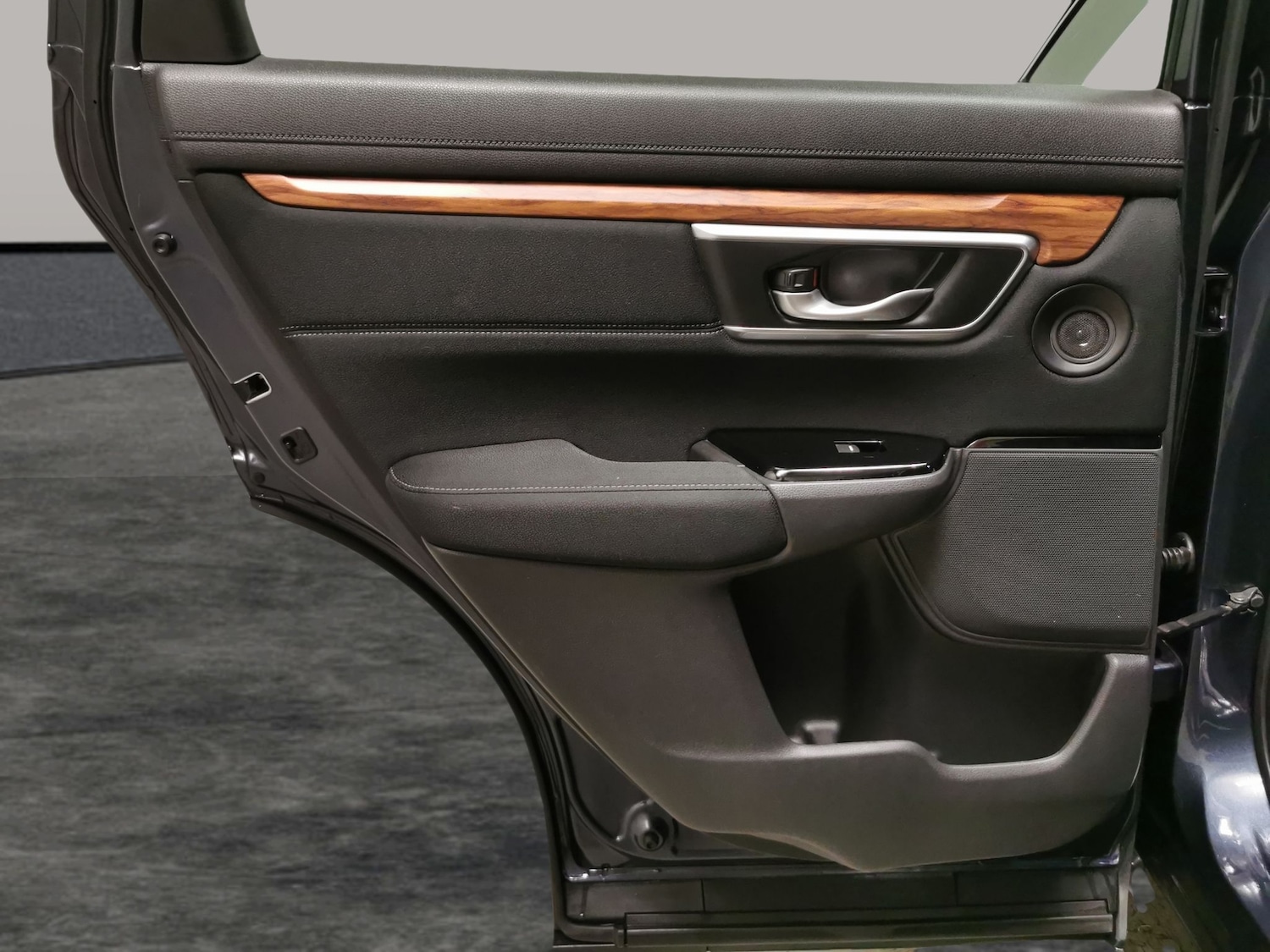 Used Honda CR-V 2019 for sale - 77298075: Photo 28