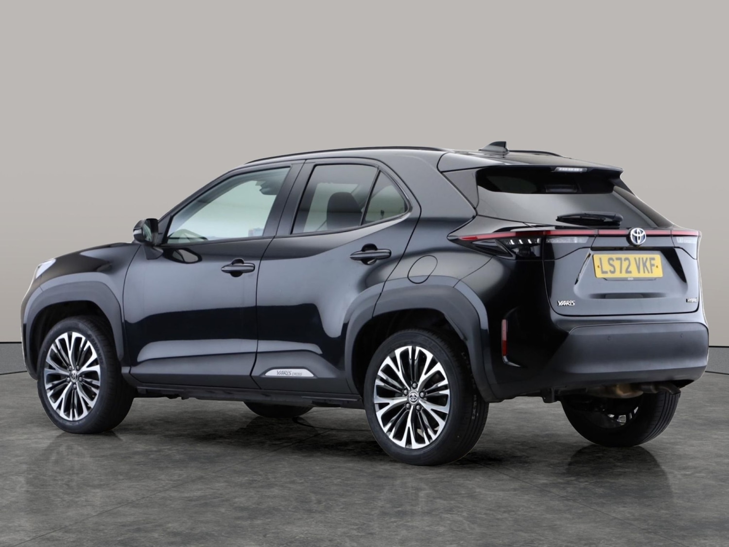 Used Toyota Yaris Cross 2022 for sale - 76577955: Photo 8