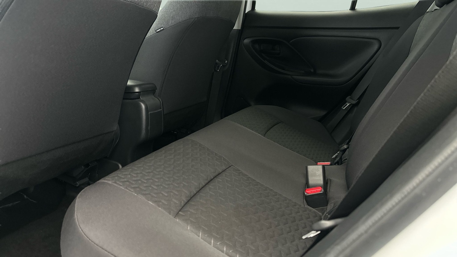 Used Toyota Yaris Cross 2023 for sale - 77043693: Photo 17