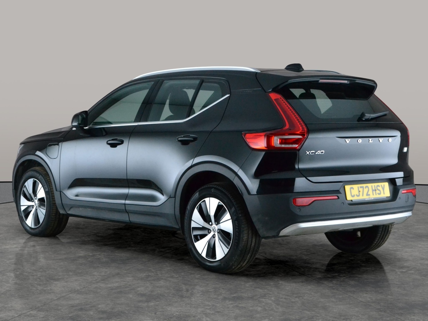 Used Volvo XC40 2023 for sale - 77951132: Photo 12