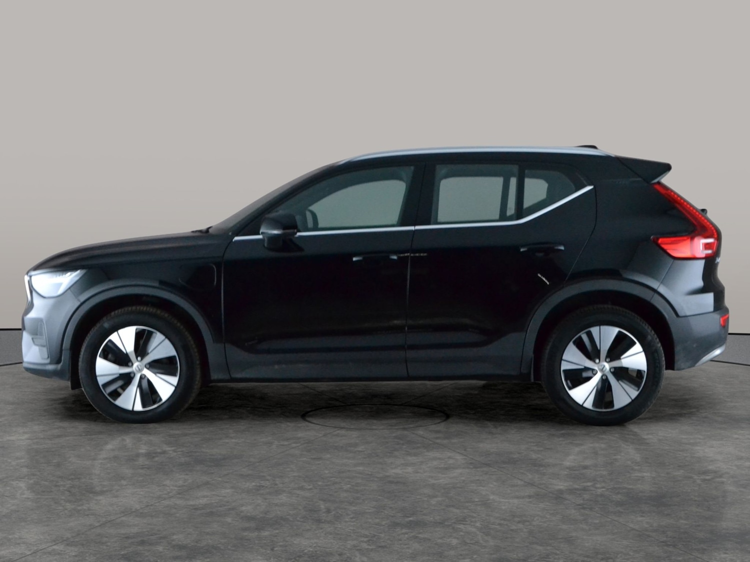 Used Volvo XC40 2023 for sale - 77951132: Photo 13