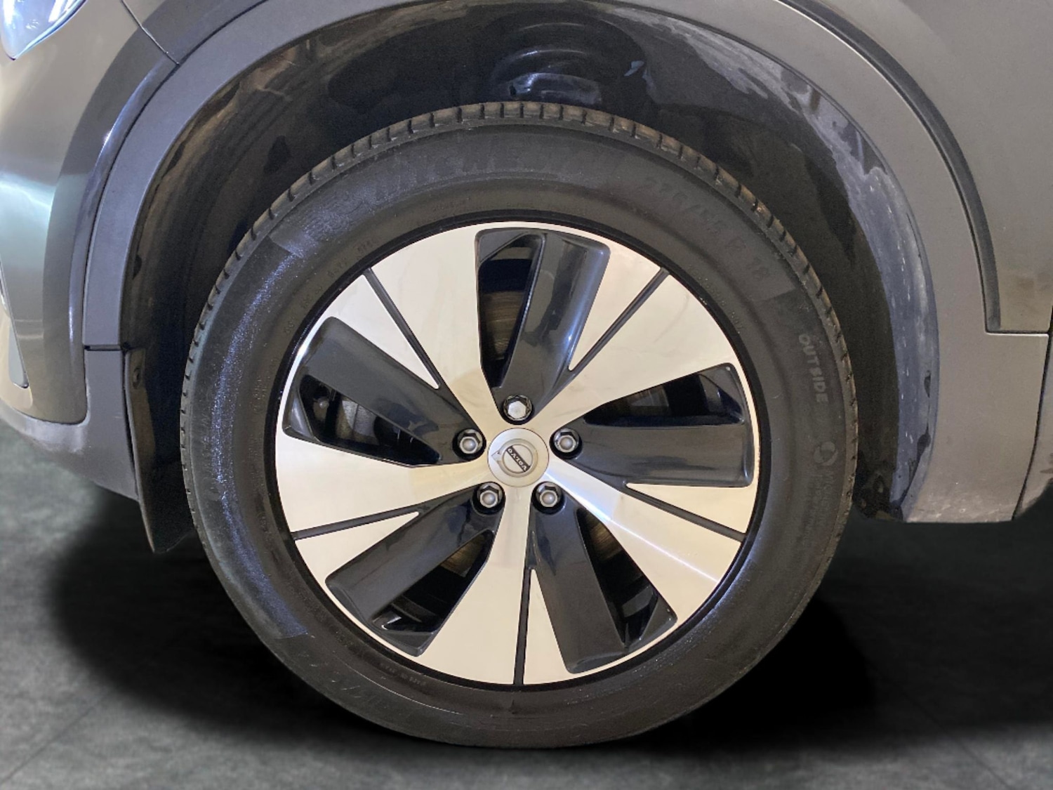 Used Volvo XC40 2023 for sale - 77951132: Photo 22