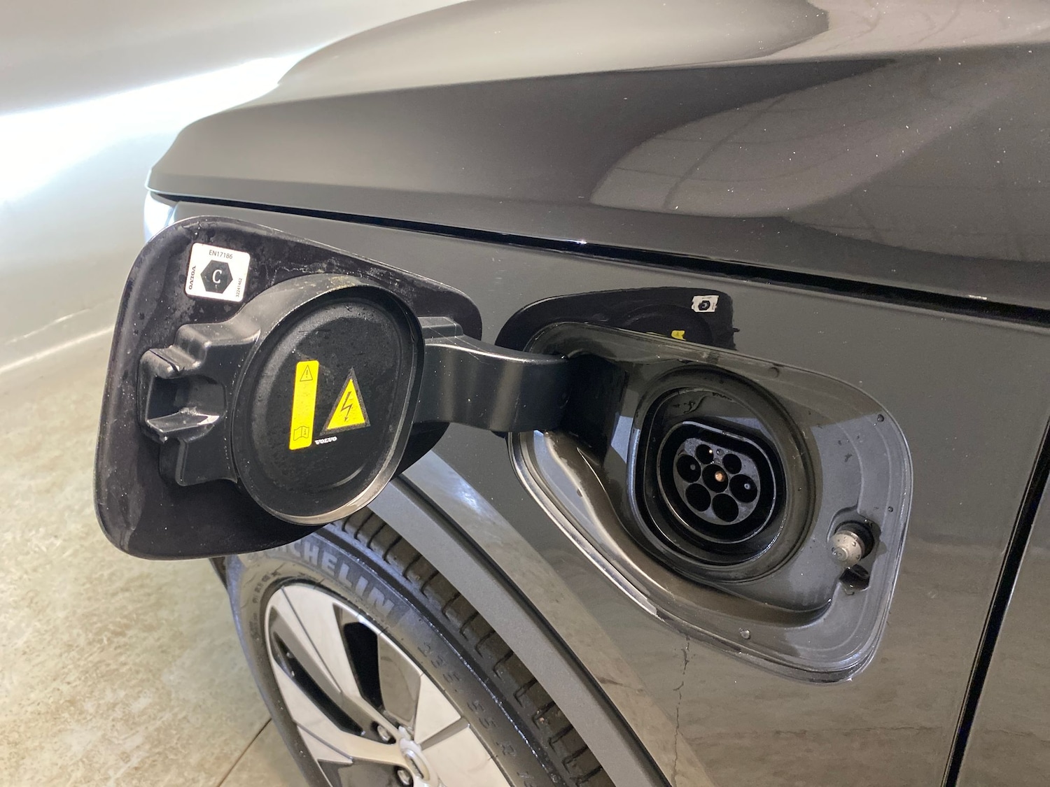 Used Volvo XC40 2023 for sale - 77951132: Photo 30