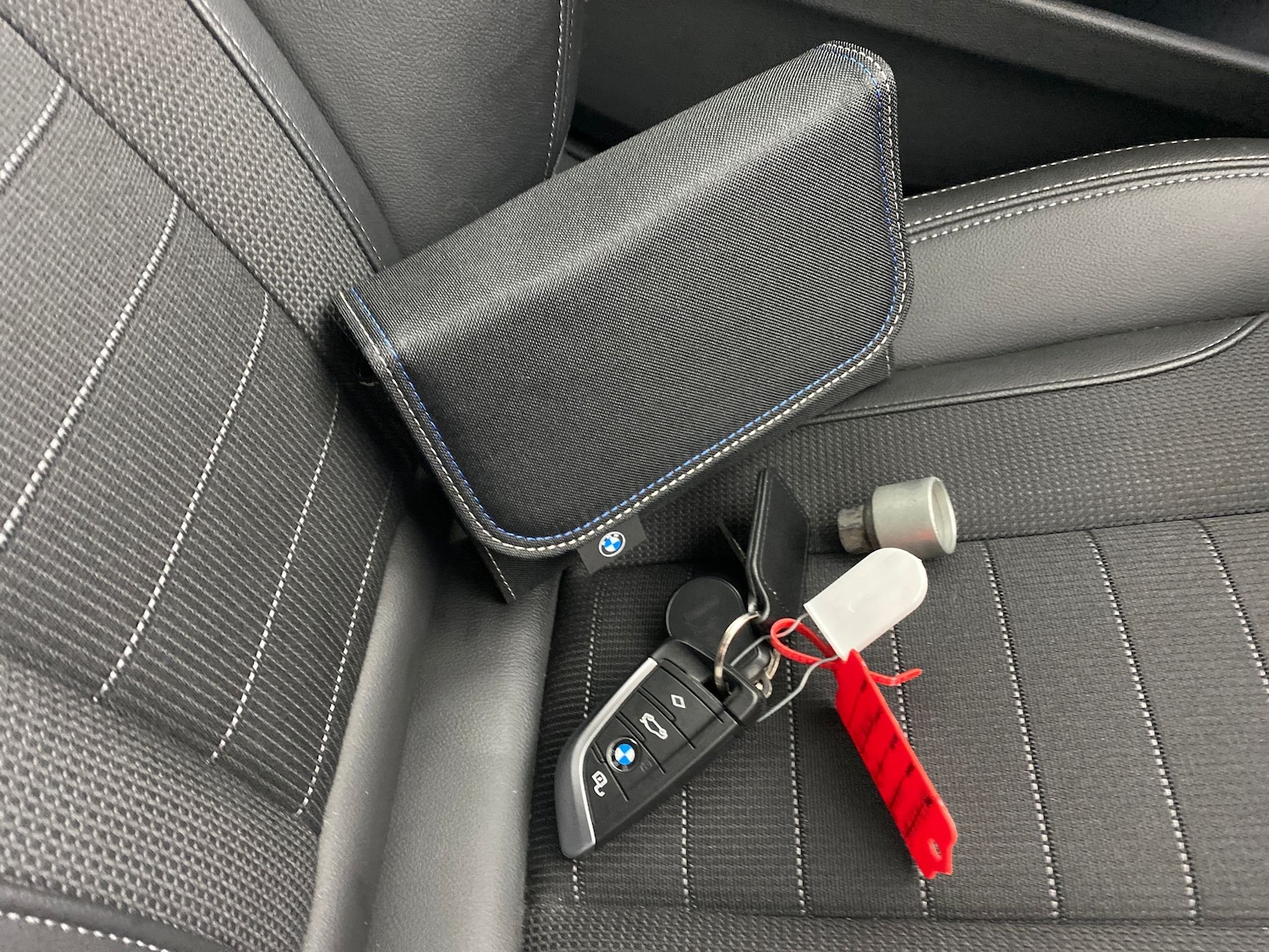 Used BMW i4 2022 for sale - 76750352: Photo 27