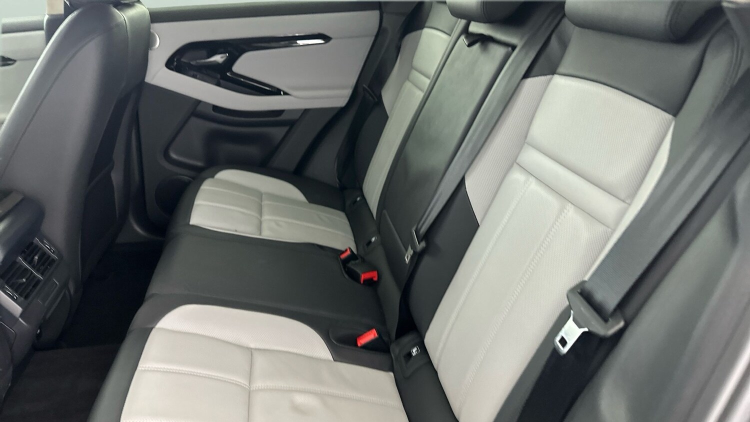 Used Land Rover Range Rover Evoque 2024 for sale - 78015085: Photo 17