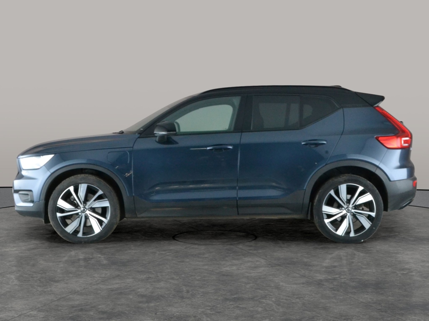 Used Volvo XC40 2021 for sale - 77262104: Photo 13