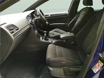 Used Volkswagen Golf 2018 for sale - 79193076: Photo