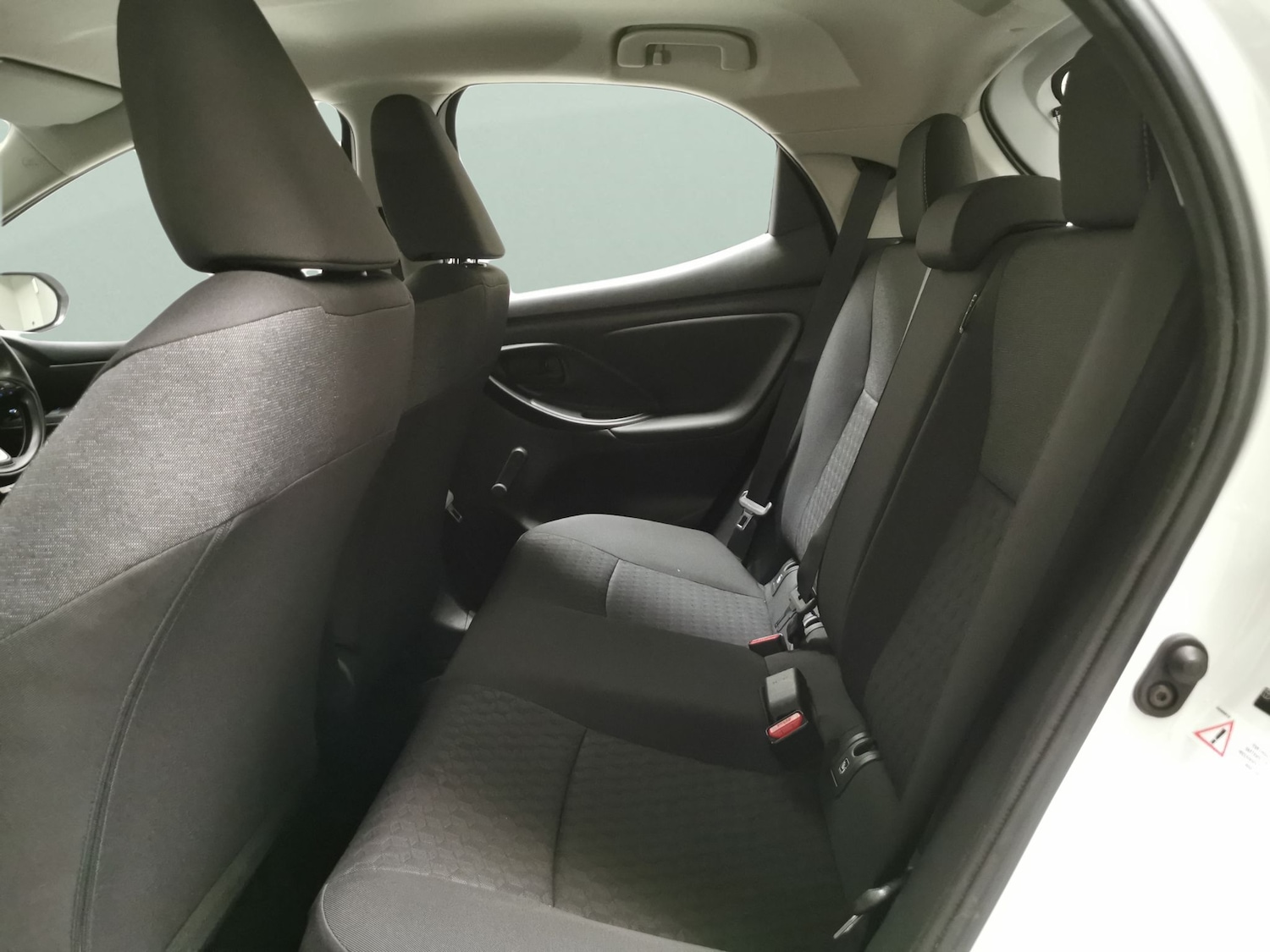 Used Toyota Yaris 2022 for sale - 77286060: Photo 22