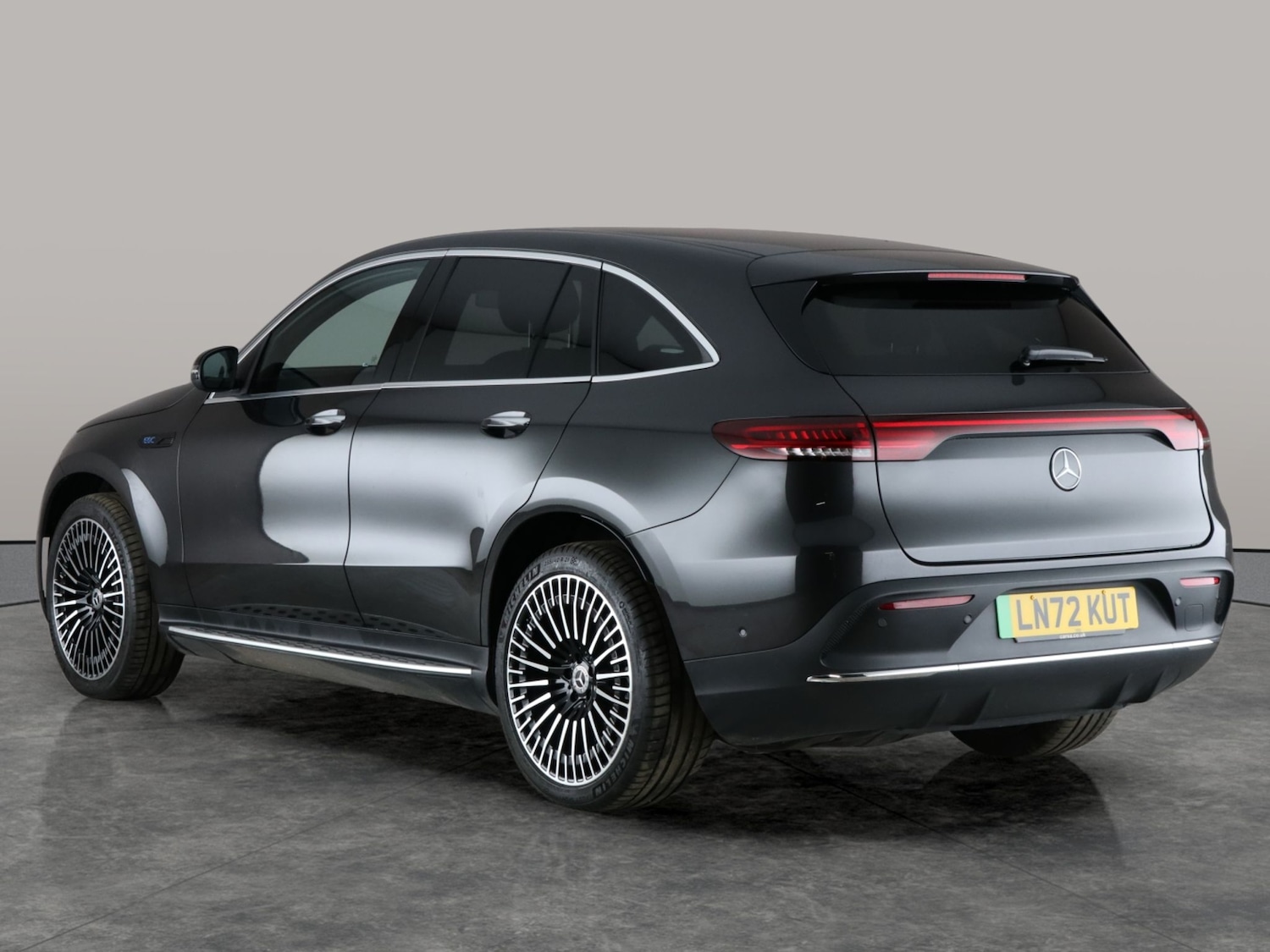 Used Mercedes-Benz EQC 2022 for sale - 76534259: Photo 14