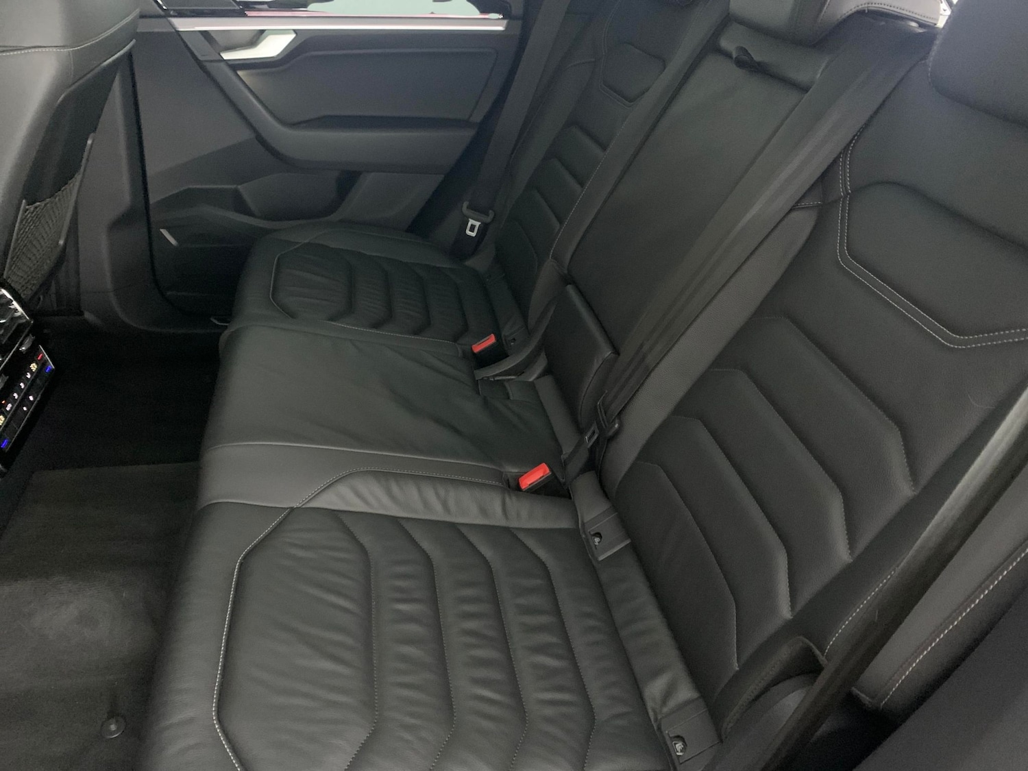 Used Mercedes-Benz EQC 2022 for sale - 76534259: Photo 38