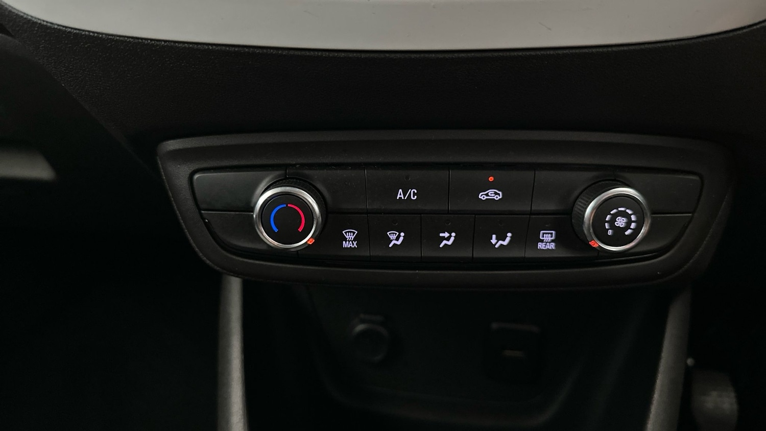 Used Vauxhall Crossland X 2020 for sale - 76946517: Photo 24