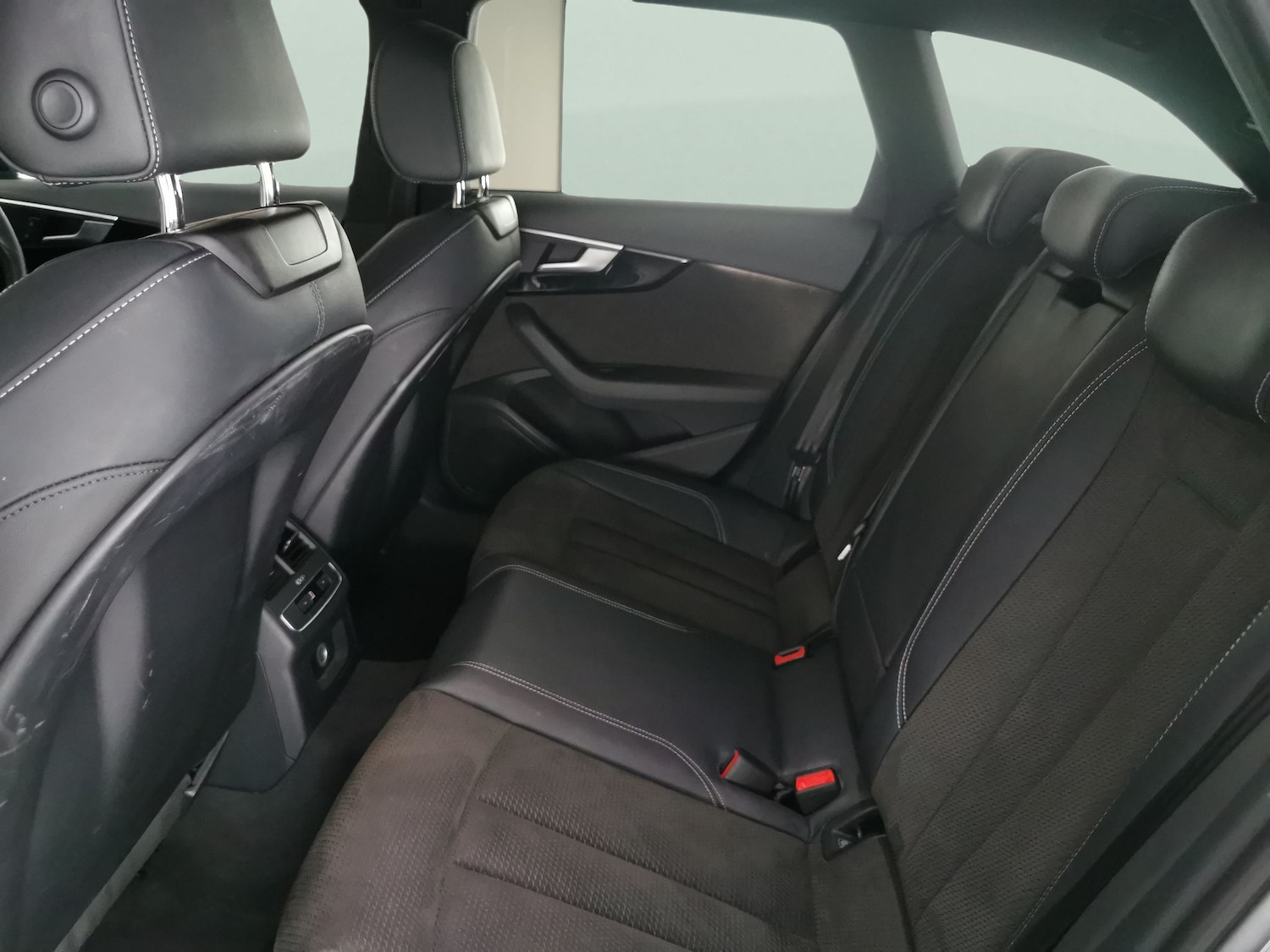 Used Audi A4 Avant 2019 for sale - 76494280: Photo 28