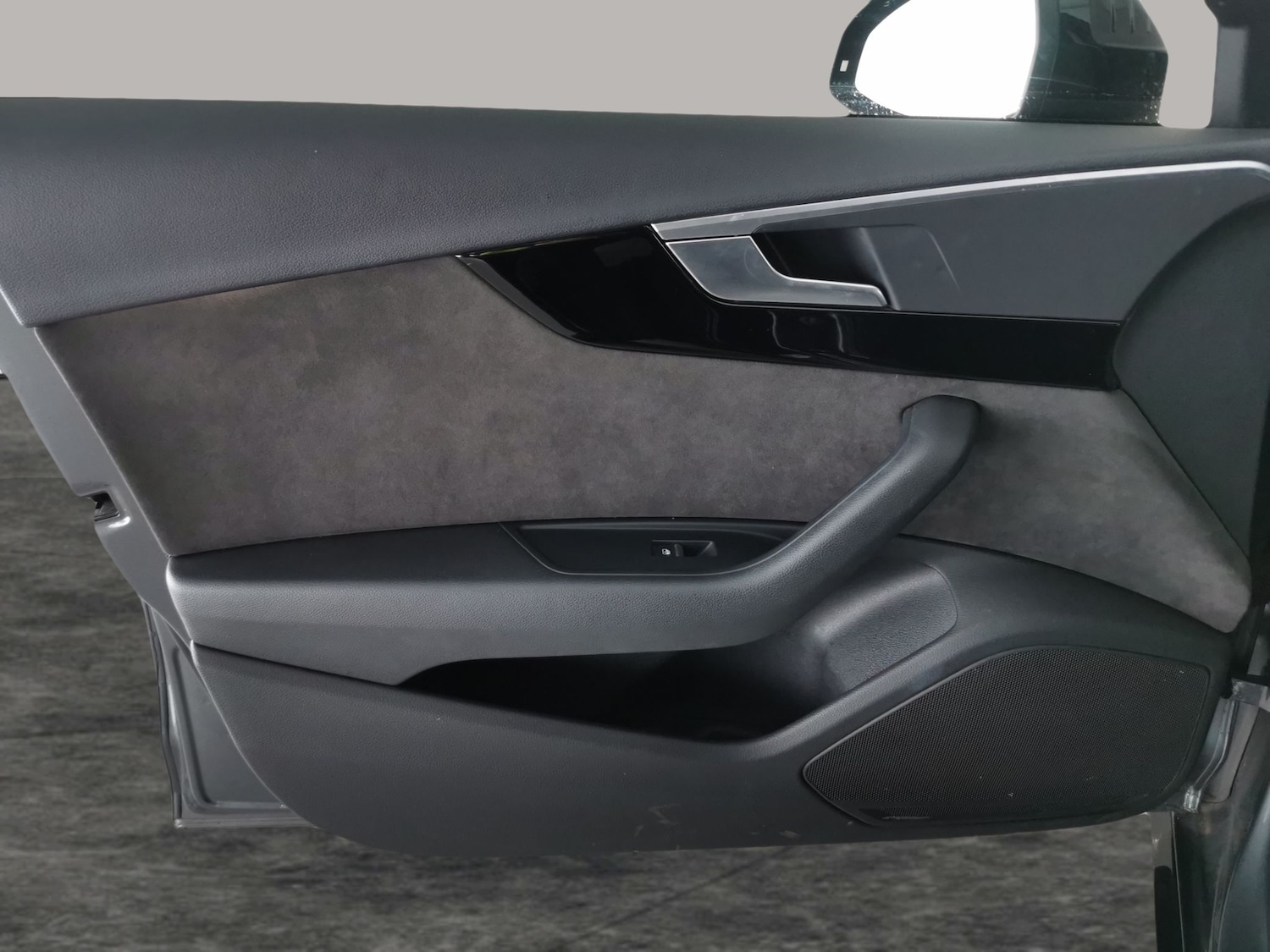 Used Audi A4 Avant 2019 for sale - 76494280: Photo 29