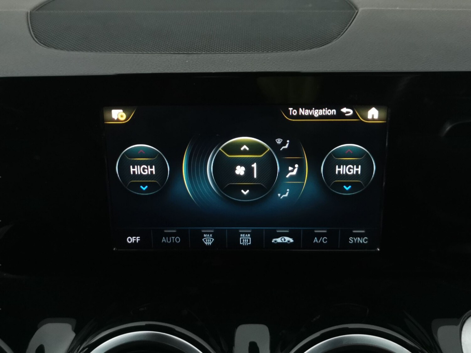 Used Mercedes-Benz GLB 2022 for sale - 78065426: Photo 18