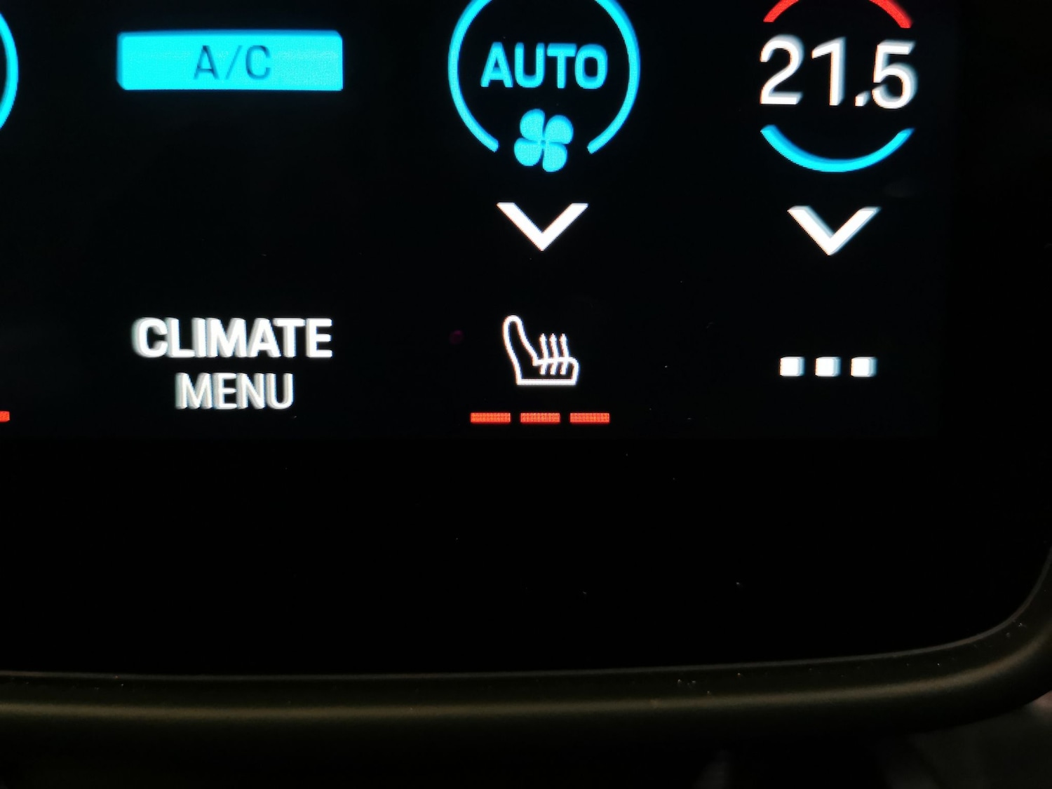 Used Porsche Taycan 2023 for sale - 76439630: Photo 25