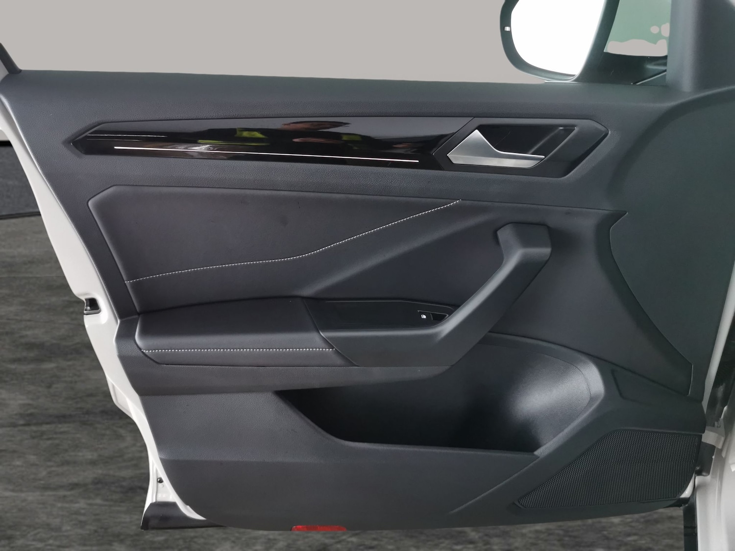 Used Volkswagen T-Roc 2025 for sale - 78199745: Photo 30