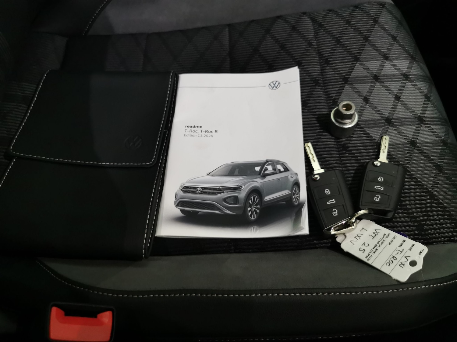 Used Volkswagen T-Roc 2025 for sale - 78199745: Photo 34