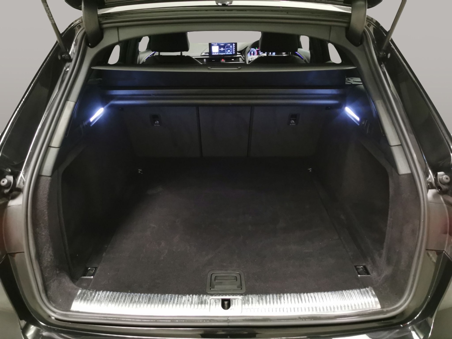 Used Audi A4 Avant 2021 for sale - 76519635: Photo 36