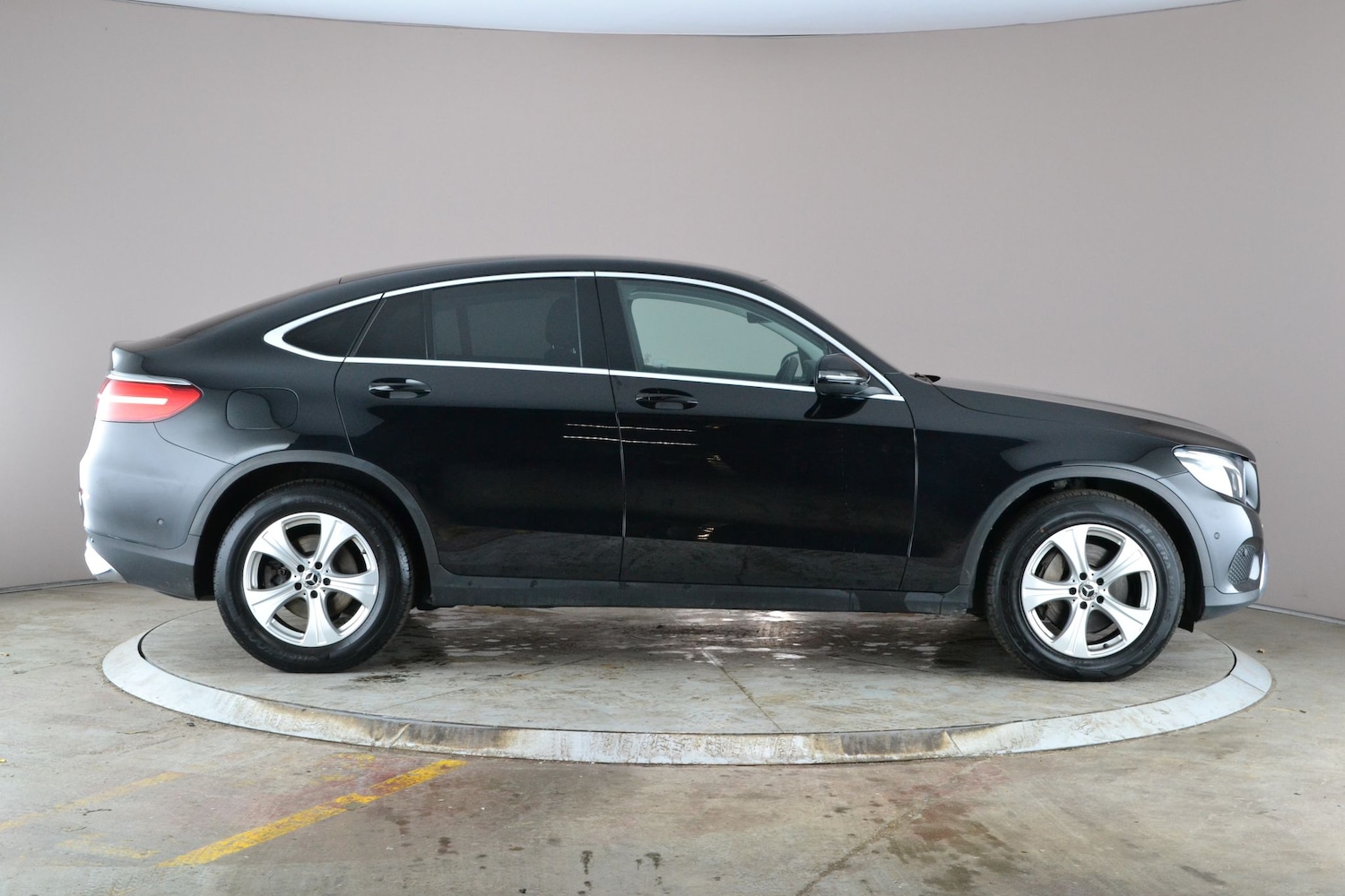 Used Mercedes-Benz GLC 2022 for sale - 77198700: Photo 10