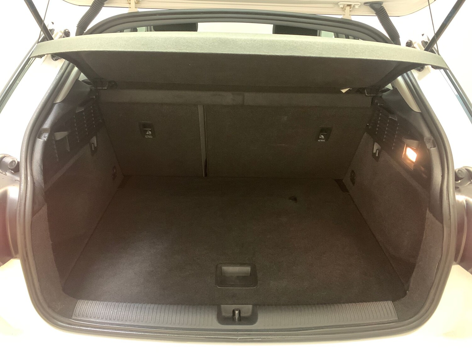 Used Audi Q2 2018 for sale - 77354168: Photo 29