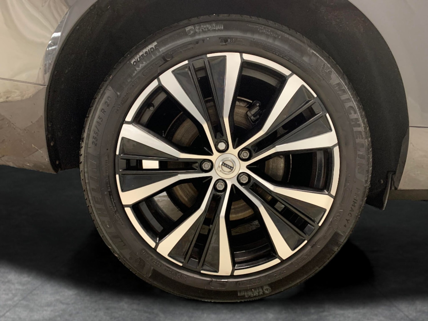 Used Volvo XC60 2023 for sale - 77055769: Photo 23