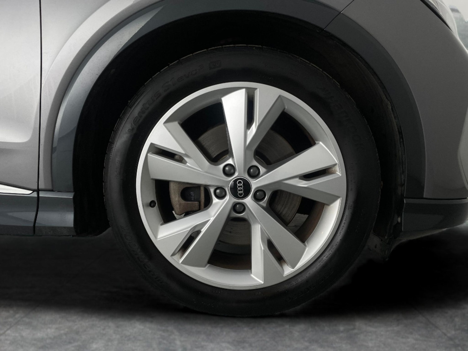 Used Audi Q4 e-tron 2023 for sale - 77974391: Photo 28