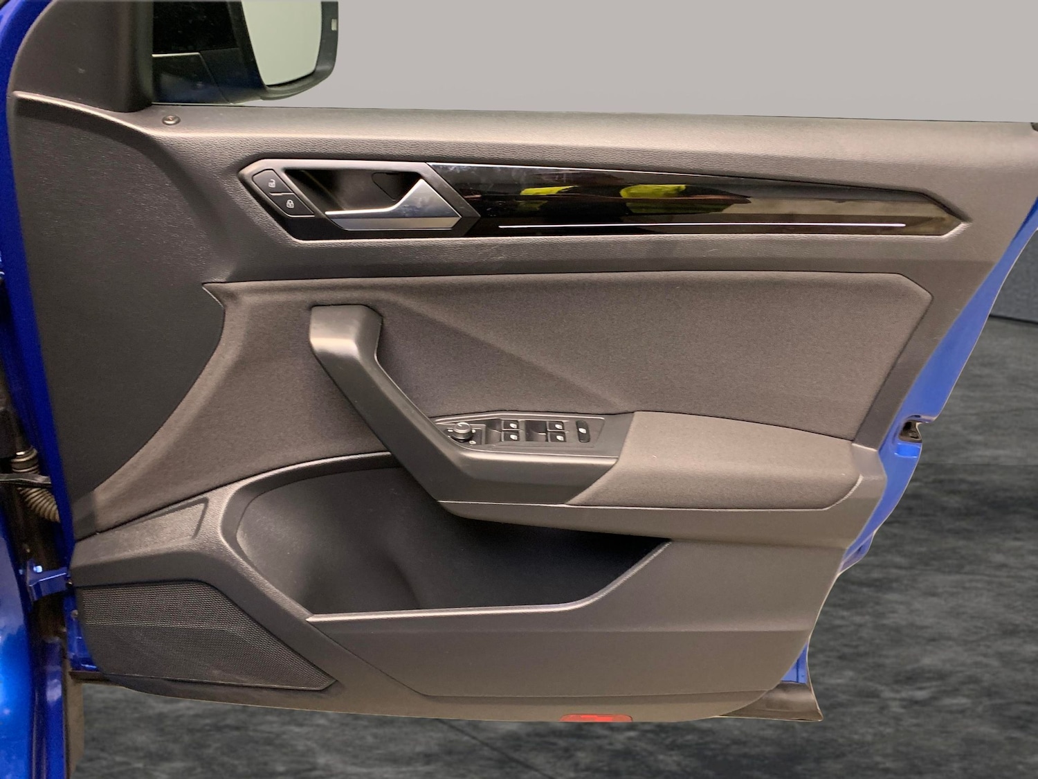 Used Volkswagen T-Roc 2021 for sale - 76271723: Photo 27