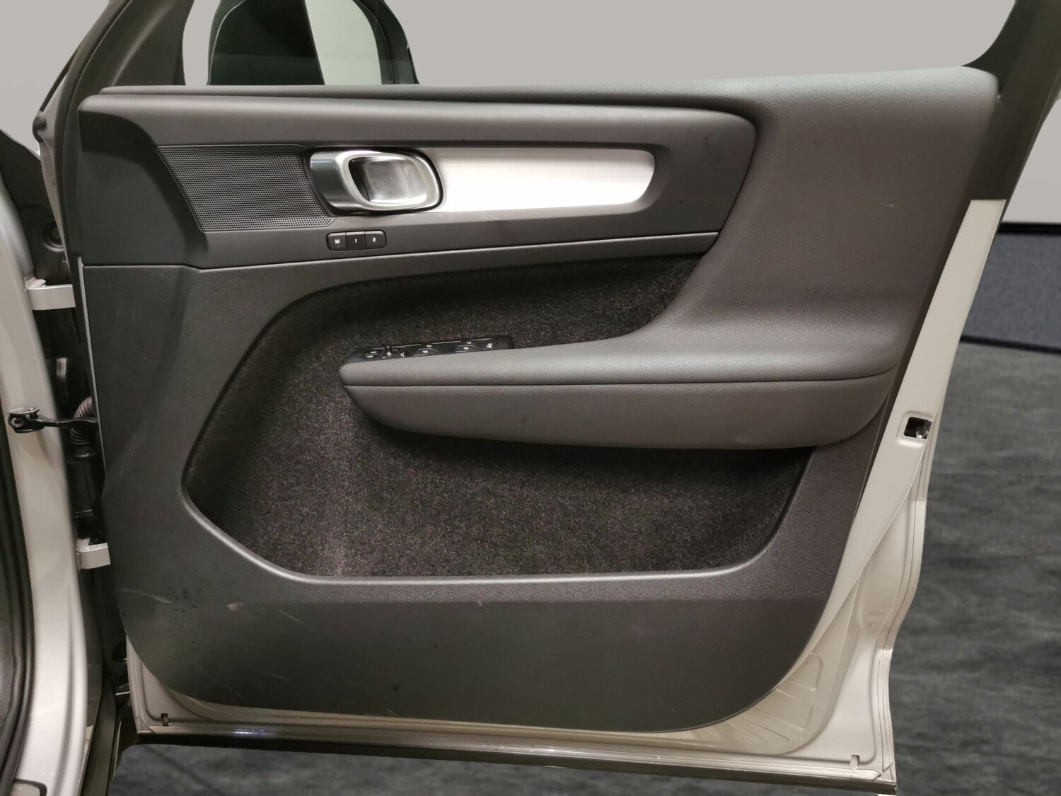 Used Volvo XC40 2024 for sale - 77476744: Photo 25