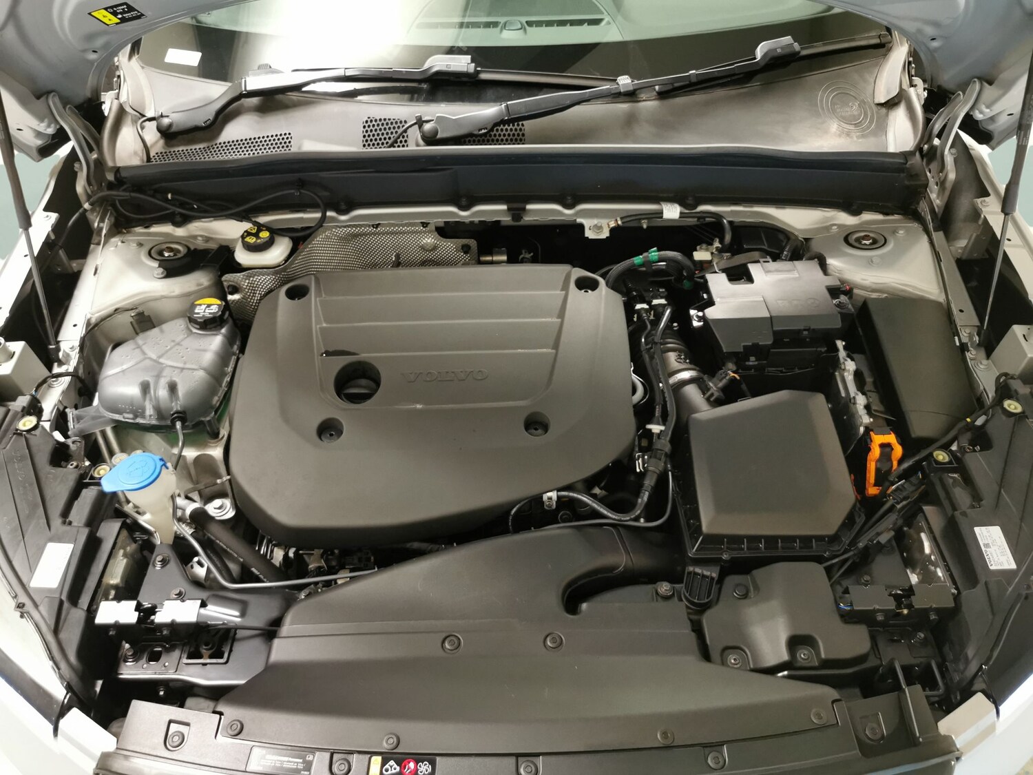 Used Volvo XC40 2024 for sale - 77476744: Photo 27