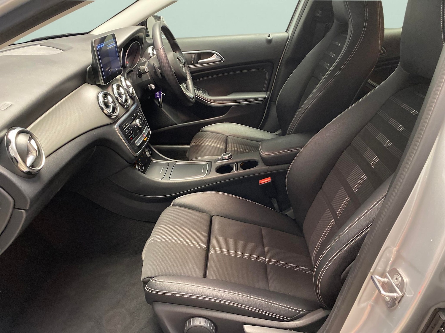 Used Mercedes-Benz GLA 2019 for sale - 78055545: Photo 4