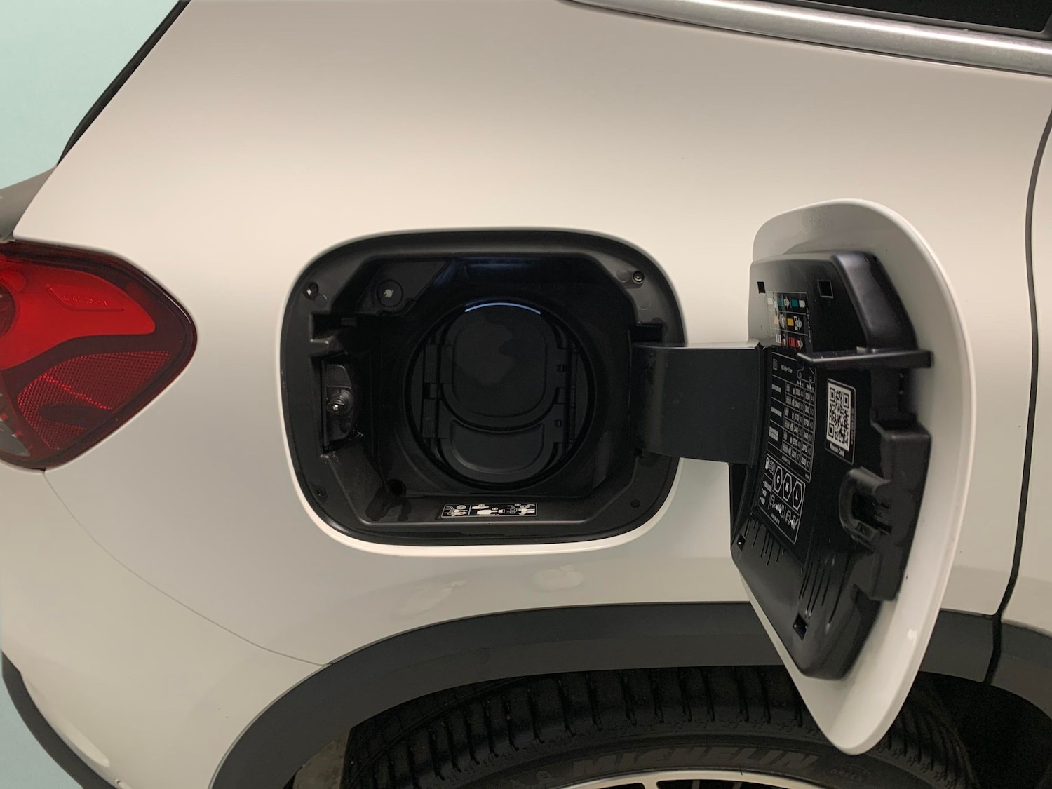 Used Mercedes-Benz EQA 2022 for sale - 77269698: Photo 31